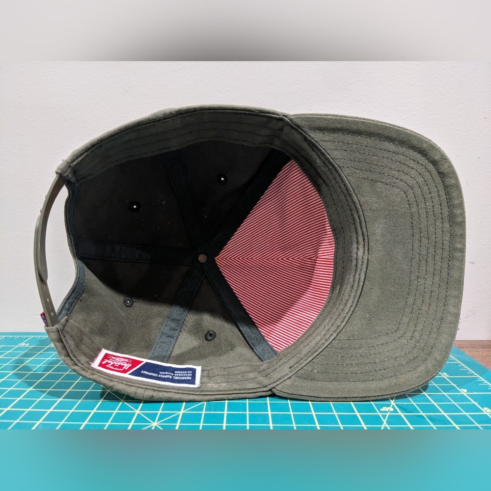Herschel Supply Co Whaler 6 Panel SnapBack Hat - Picture 3 of 4